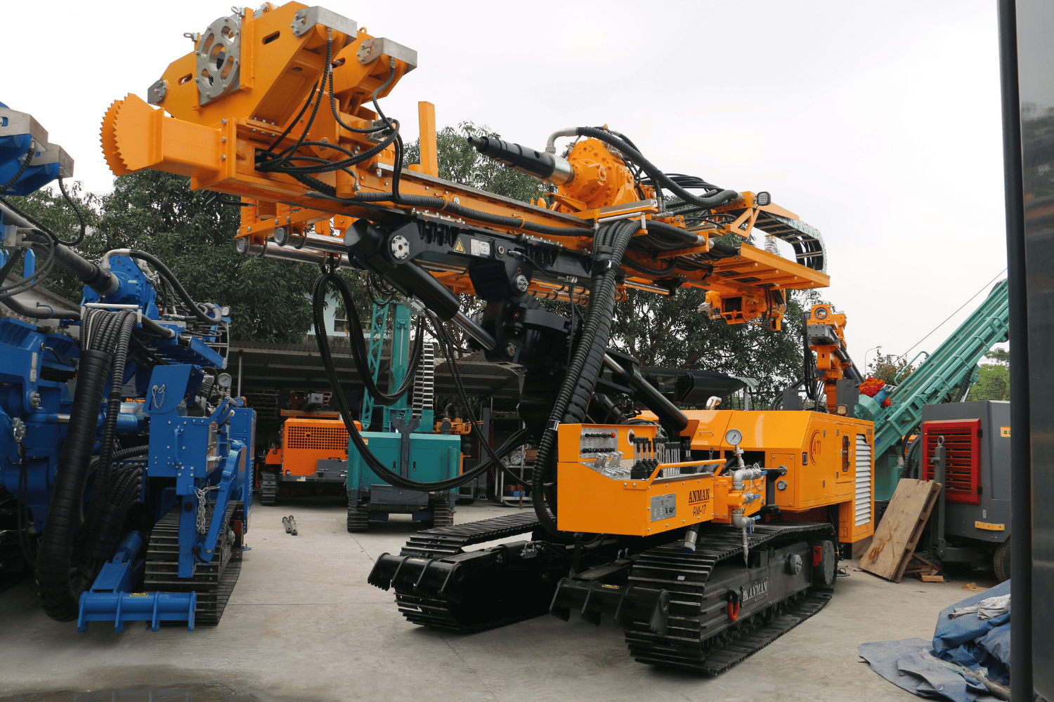 Náy khoan neo Anman AM17 mạnh mẽ với các chỉ số nổi bật
